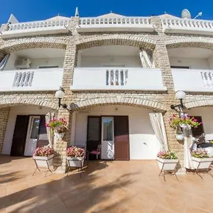  Hotel Pansion Tony Pag Croazia
